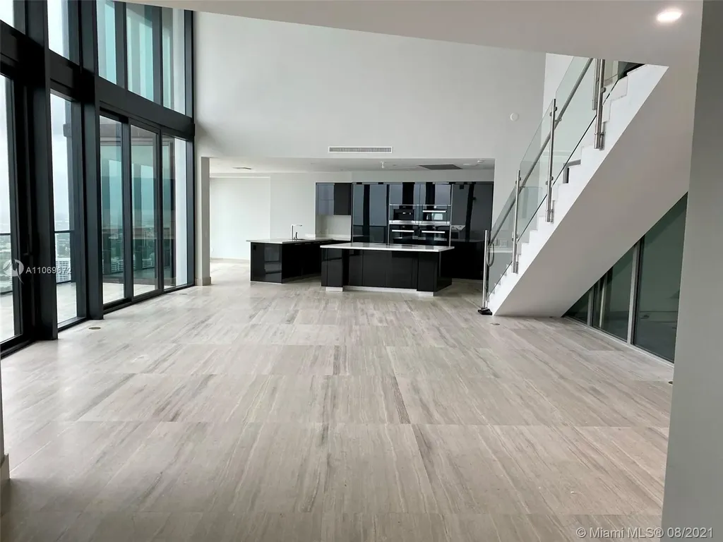 18555 Collins Avenue Sunny Isles Beach FL 33160