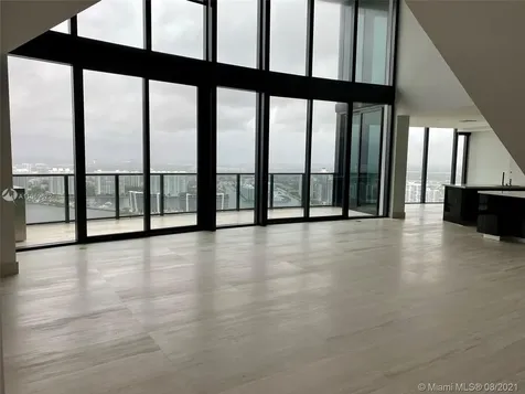18555 Collins Avenue Sunny Isles Beach FL 33160