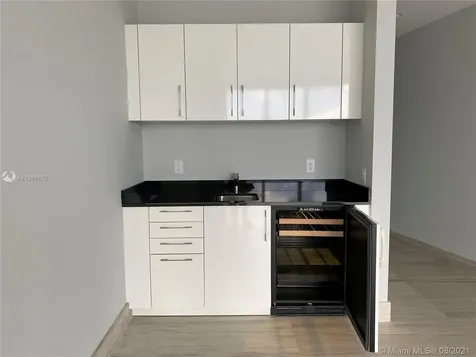 18555 Collins Avenue Sunny Isles Beach FL 33160