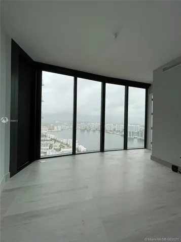 18555 Collins Avenue Sunny Isles Beach FL 33160