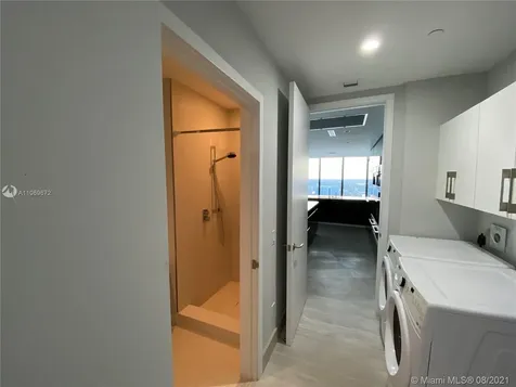 18555 Collins Avenue Sunny Isles Beach FL 33160