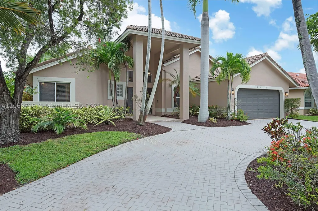 4620 NW 100th Way Coral Springs FL 33076