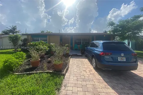 2494 NW 98th Lane Sunrise FL 33322