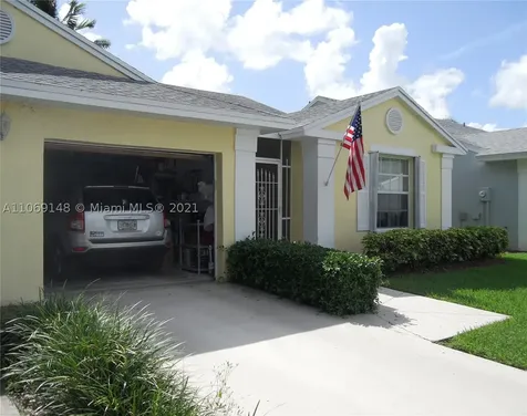 575 SE 19th Drive Homestead FL 33033