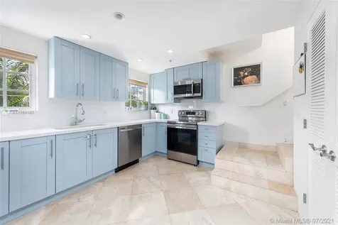 243 Meridian Avenue Miami Beach FL 33139