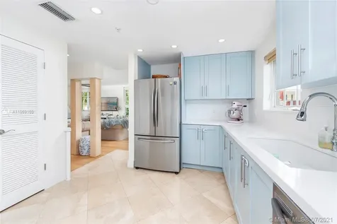 243 Meridian Avenue Miami Beach FL 33139