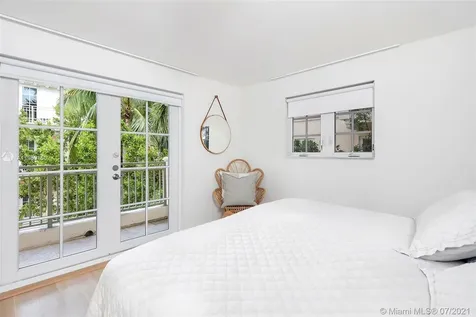243 Meridian Avenue Miami Beach FL 33139
