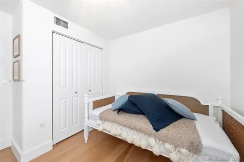 243 Meridian Avenue Miami Beach FL 33139