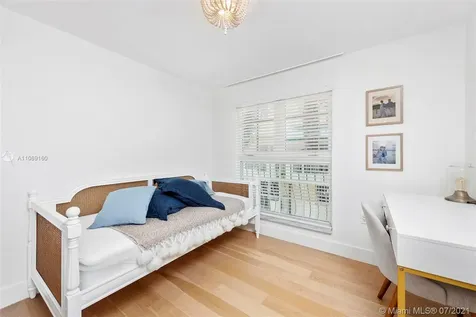 243 Meridian Avenue Miami Beach FL 33139