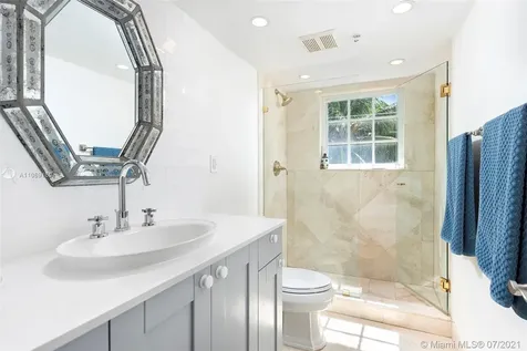 243 Meridian Avenue Miami Beach FL 33139