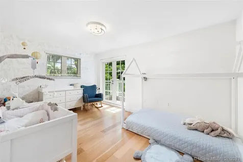 243 Meridian Avenue Miami Beach FL 33139
