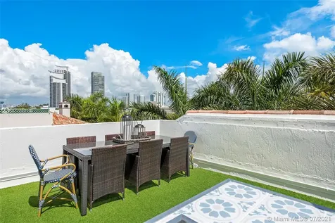 243 Meridian Avenue Miami Beach FL 33139