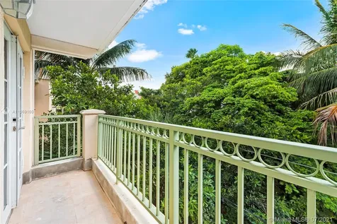 243 Meridian Avenue Miami Beach FL 33139