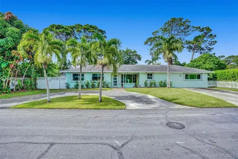 722 SW 25th Place Boynton Beach FL 33435