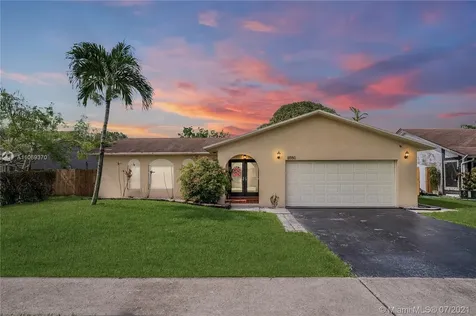 8550 NW 48th Street Lauderhill FL 33351