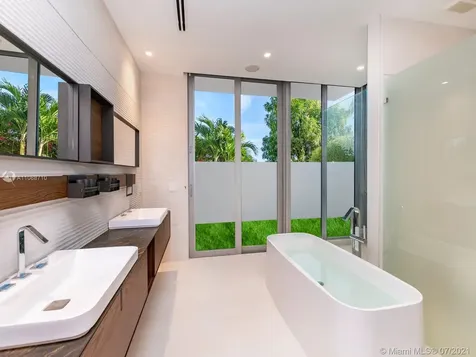 761 Glenridge Road Key Biscayne FL 33149