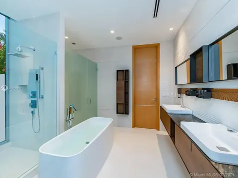 761 Glenridge Road Key Biscayne FL 33149