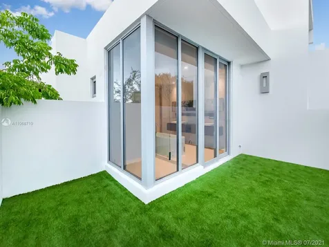 761 Glenridge Road Key Biscayne FL 33149