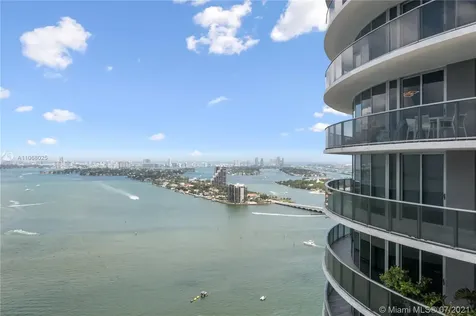 488 NE 18th Street Miami FL 33132