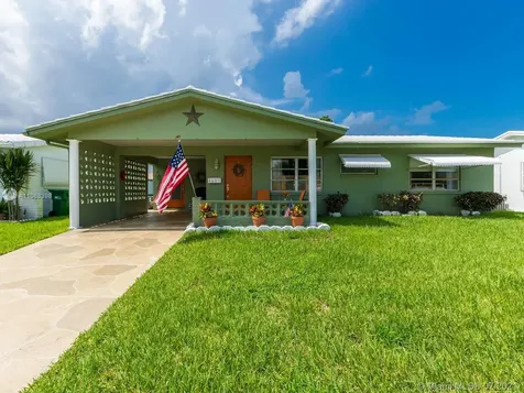 4605 NW 45th Court Tamarac FL 33319