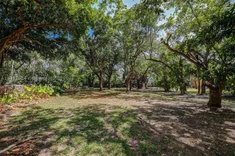 8050 SW 53rd Court Miami FL 33143