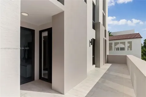 718 Valencia Avenue Coral Gables FL 33134