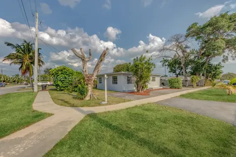 17145 NE 4th Avenue North Miami Beach FL 33162