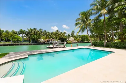 1611 W 24th Street Miami Beach FL 33140