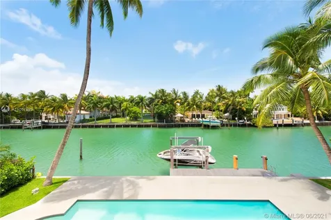 1611 W 24th Street Miami Beach FL 33140