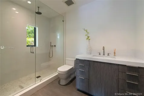 1611 W 24th Street Miami Beach FL 33140