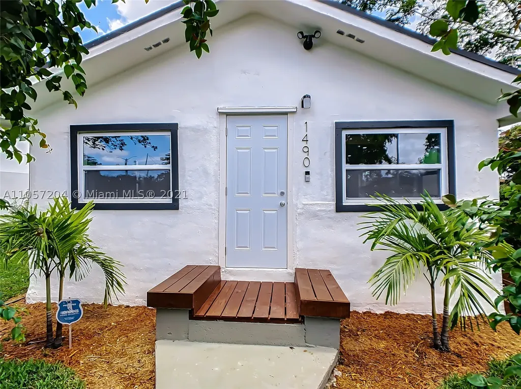 1490 NW 46th Street Miami FL 33142