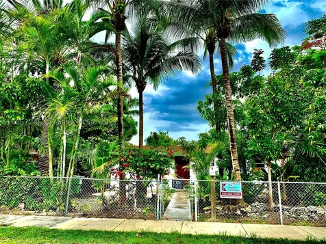 705 NW 4th Street Homestead FL 33030