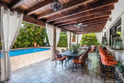 1711 NE 197th Terrace Miami FL 33179