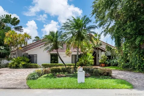 1711 NE 197th Terrace Miami FL 33179
