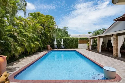 1711 NE 197th Terrace Miami FL 33179