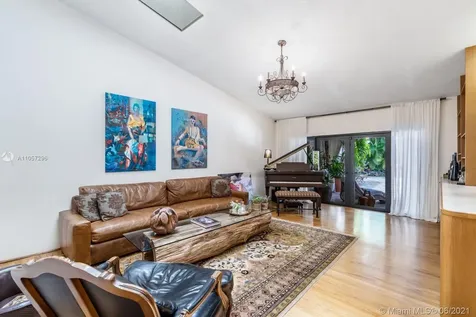1711 NE 197th Terrace Miami FL 33179