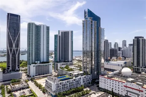 851 NE 1st Avenue Miami FL 33132