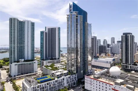 851 NE 1st Avenue Miami FL 33132