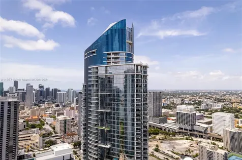 851 NE 1st Avenue Miami FL 33132