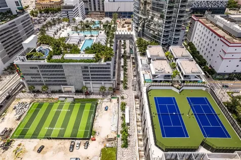 851 NE 1st Avenue Miami FL 33132
