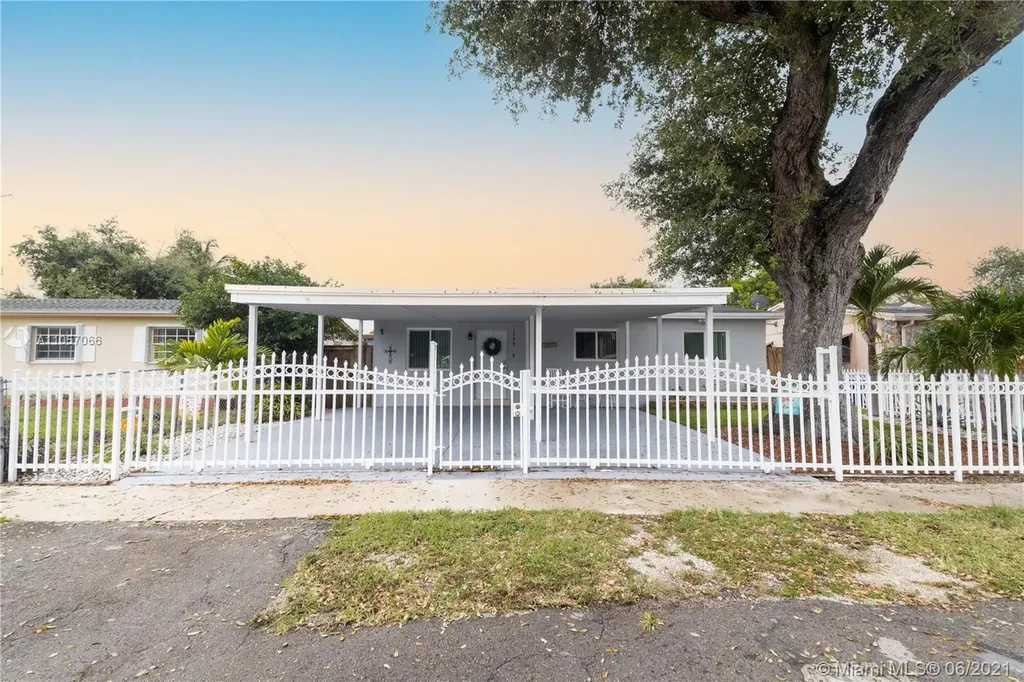 1380 NE 154th Street North Miami Beach FL 33162
