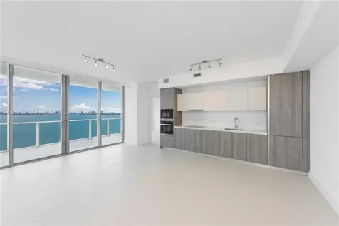 2900 NE 7th Avenue Miami FL 33137