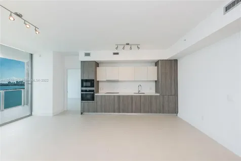 2900 NE 7th Avenue Miami FL 33137