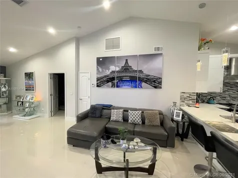 7125 Mimosa Way Tamarac FL 33321