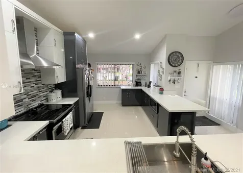 7125 Mimosa Way Tamarac FL 33321