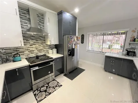 7125 Mimosa Way Tamarac FL 33321