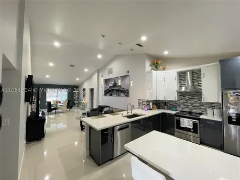 7125 Mimosa Way Tamarac FL 33321