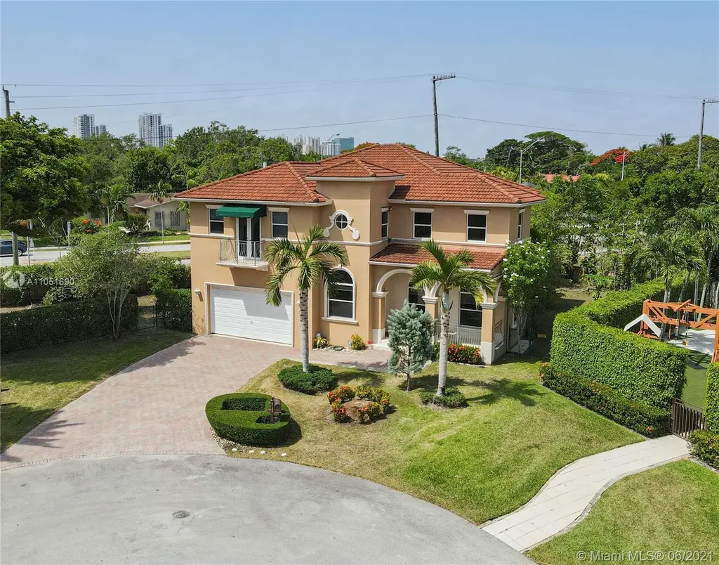 7144 SW 69th Court Miami FL 33143