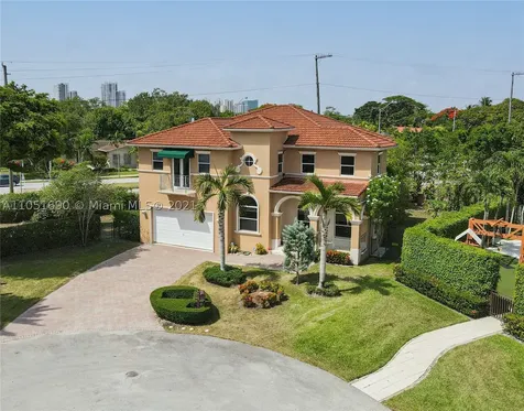 7144 SW 69th Court Miami FL 33143