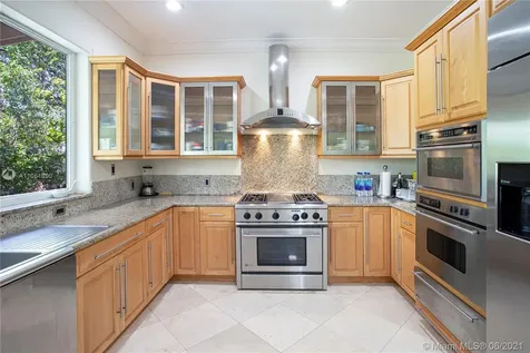 7144 SW 69th Court Miami FL 33143